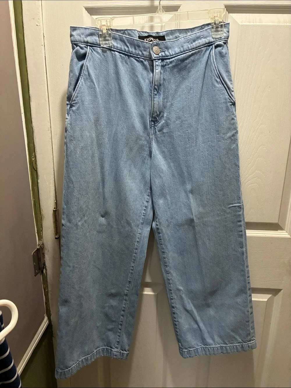 Express Light Blue Women’s Relaxed Jeans